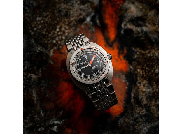 DOXA 821.10.101.10 SUB 300 SHARKHUNTER COSC CERTIFIED CHRONOMETER, фото 6 | Интернет-магазин оригинальных часов и аксессуаров