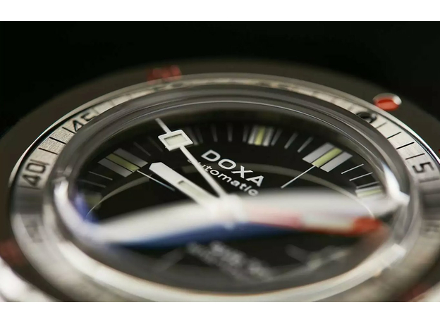 DOXA 821.10.101.10 SUB 300 SHARKHUNTER COSC CERTIFIED CHRONOMETER, фото 7 | Интернет-магазин оригинальных часов и аксессуаров
