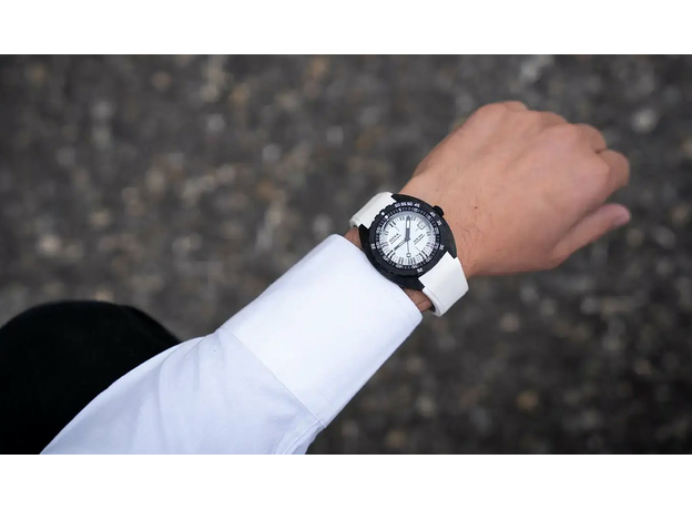DOXA 822.70.011.23 SUB 300 CARBON WHITEPEARL COSC CERTIFIED CHRONOMETER, фото 7 | Интернет-магазин оригинальных часов и аксессуаров