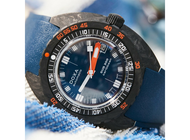 DOXA 822.70.201.32 SUB 300 CARBON CARIBBEAN COSC CERTIFIED CHRONOMETER, фото 8 | Интернет-магазин оригинальных часов и аксессуаров