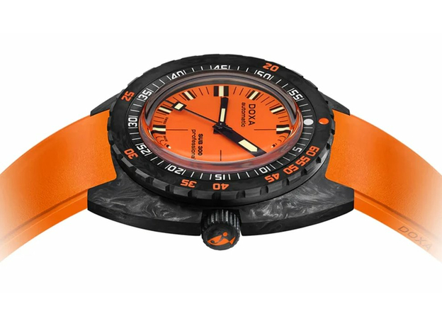 DOXA 822.70.351.21 SUB 300 CARBON PROFESSIONAL COSC CERTIFIED CHRONOMETER, фото 3 | Интернет-магазин оригинальных часов и аксессуаров