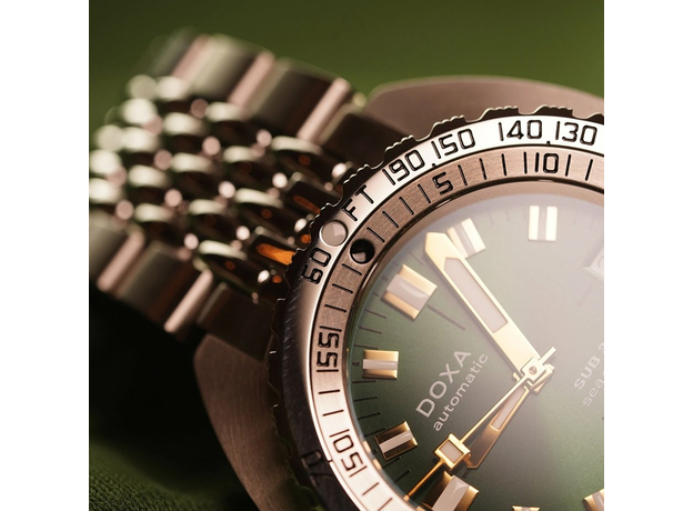 DOXA 840.10.131.10 SUB 300T SEA EMERALD SUNRAY, фото 7 | Интернет-магазин оригинальных часов и аксессуаров