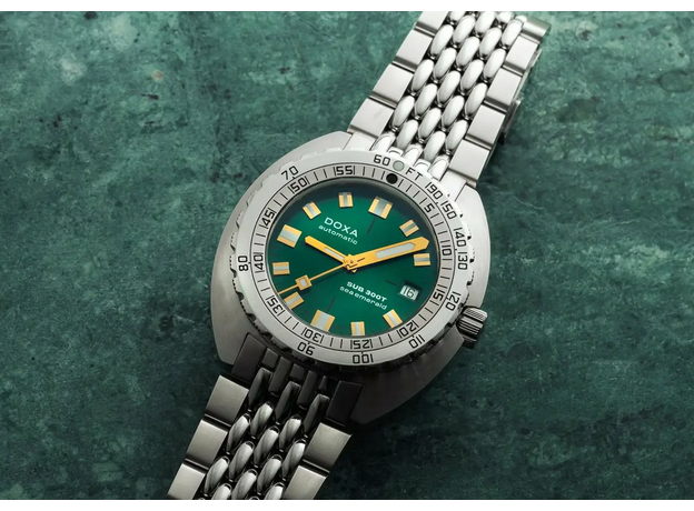 DOXA 840.10.131.10 SUB 300T SEA EMERALD SUNRAY, фото 8 | Интернет-магазин оригинальных часов и аксессуаров