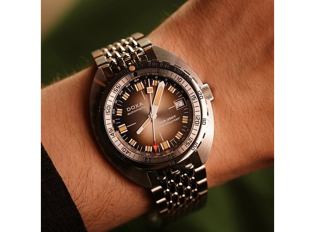 DOXA 855.10.101V.10 SUB 250T GMT SHARKHUNTER VINTAGE, фото 5 | Интернет-магазин оригинальных часов и аксессуаров