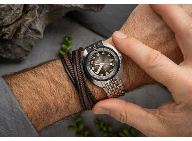 DOXA 855.10.101V.10 SUB 250T GMT SHARKHUNTER VINTAGE, фото 6 | Интернет-магазин оригинальных часов и аксессуаров