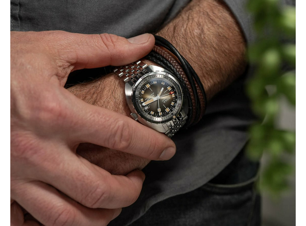 DOXA 855.10.101V.10 SUB 250T GMT SHARKHUNTER VINTAGE, фото 7 | Интернет-магазин оригинальных часов и аксессуаров