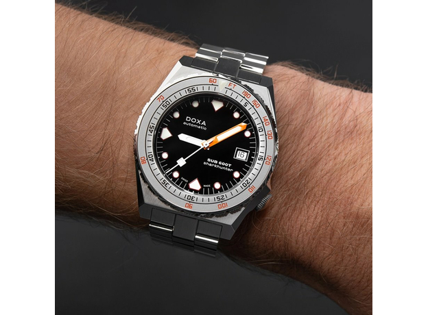 DOXA 861.10.101.10 SUB 600T SHARKHUNTER, фото 6 | Интернет-магазин оригинальных часов и аксессуаров