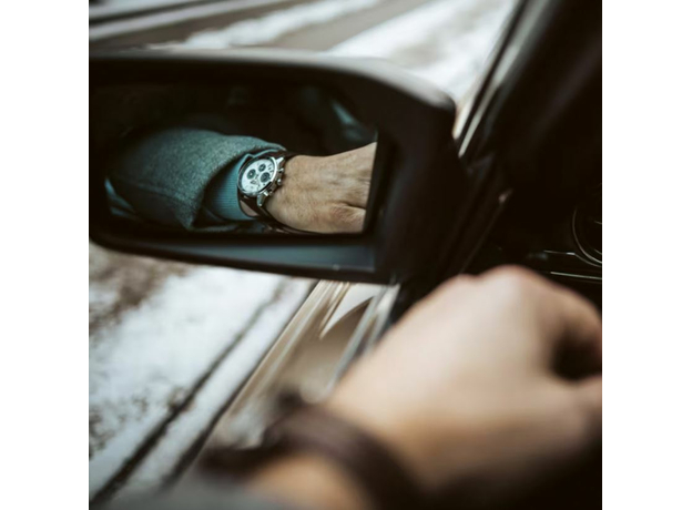 CASIO EFR-575L-7AEF EDIFICE, фото 5 | Интернет-магазин оригинальных часов и аксессуаров