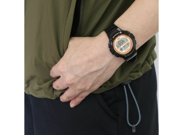 CASIO LWS-1200H-1A, фото 3 | Интернет-магазин оригинальных часов и аксессуаров