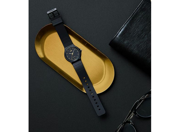 CASIO MQ-24-1ELLCF Exclusive, фото 3 | Интернет-магазин оригинальных часов и аксессуаров