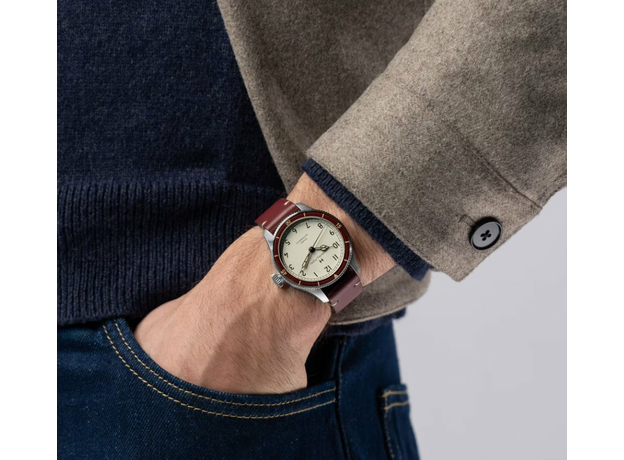 Hamilton H76265810 KHAKI AVIATION PILOT PIONEER 38ММ, фото 7 | Интернет-магазин оригинальных часов и аксессуаров