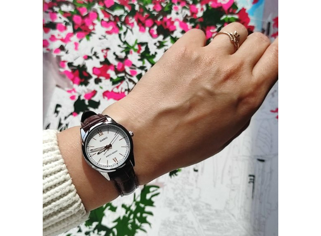 CASIO LTP-V005L-7B3 Exclusive, фото 3 | Интернет-магазин оригинальных часов и аксессуаров