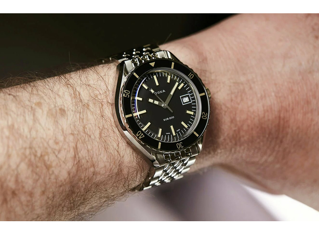 DOXA 799.10.101.10 SUB 200 SHARKHUNTER, фото 12 | Интернет-магазин оригинальных часов и аксессуаров