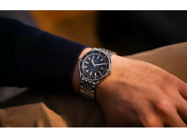 DOXA 799.10.101.10 SUB 200 SHARKHUNTER, фото 4 | Интернет-магазин оригинальных часов и аксессуаров