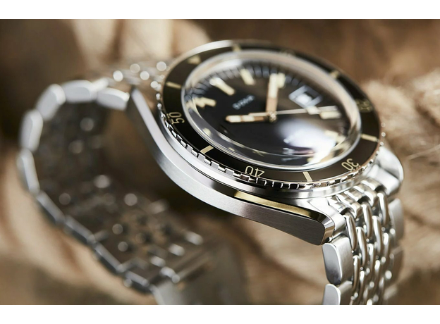 DOXA 799.10.101.10 SUB 200 SHARKHUNTER, фото 7 | Интернет-магазин оригинальных часов и аксессуаров