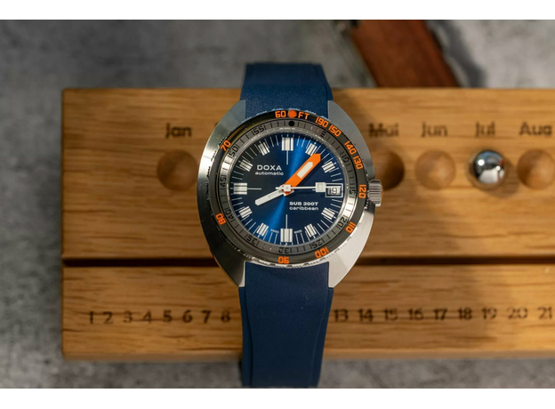 DOXA 804.10.201S.32 SUB 200T CARIBBEAN SUNRAY, фото 5 | Интернет-магазин оригинальных часов и аксессуаров