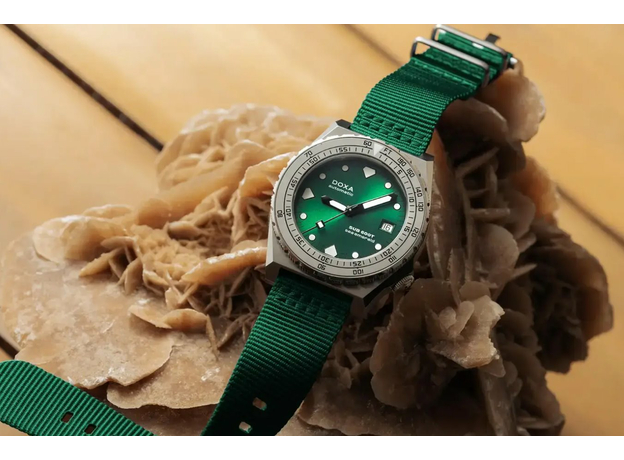 DOXA 862.10.131.26-N SUB 600T SEA EMERALD STAINLESS STEEL BEZEL, фото 4 | Интернет-магазин оригинальных часов и аксессуаров