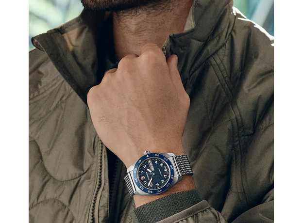 Victorinox Swiss Army VX-V242042, фото 2 | Интернет-магазин оригинальных часов и аксессуаров