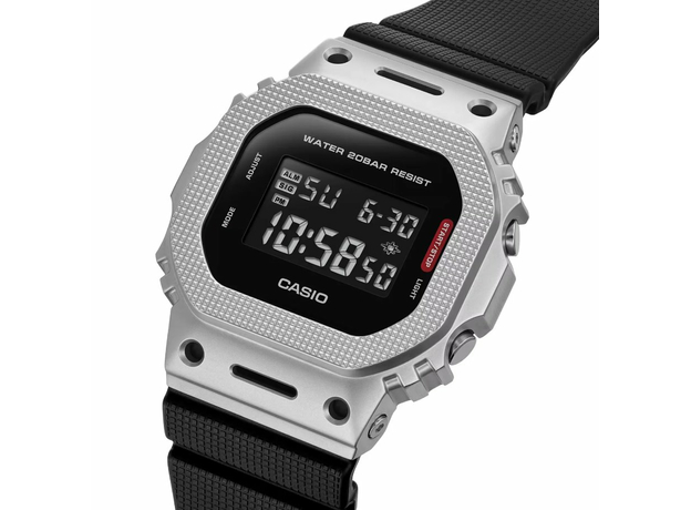 CASIO GM-5600M-1ER, фото 3 | Интернет-магазин оригинальных часов и аксессуаров
