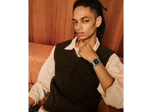 CASIO GM-5600M-1ER, фото 10 | Интернет-магазин оригинальных часов и аксессуаров