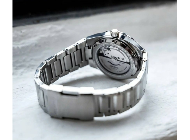 CASIO EFK-110D-7AER EDIFICE Automatic, фото 7 | Интернет-магазин оригинальных часов и аксессуаров