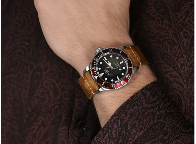 Davosa 161.525.65S Ternos Sixties Automatic Sapphire, фото 9 | Интернет-магазин оригинальных часов и аксессуаров