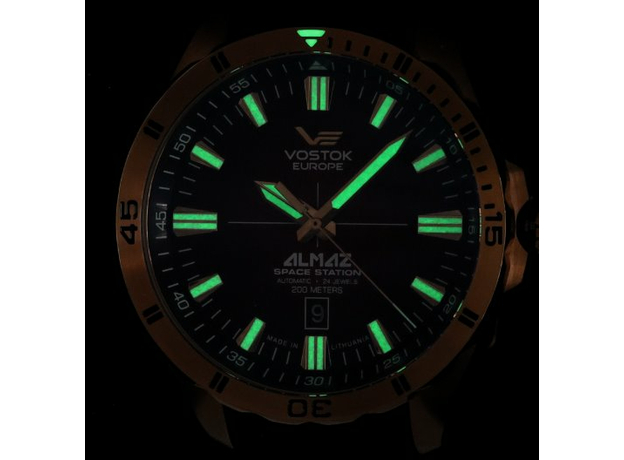 VOSTOK EUROPE ALMAZ NH35-320B679 (NH35/320B679), фото 5 | Интернет-магазин оригинальных часов и аксессуаров