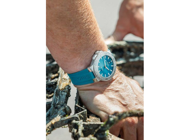 Oris Diving Aquis Date 733.7789.4187 Set New York Harbor II, фото 6 | Интернет-магазин оригинальных часов и аксессуаров