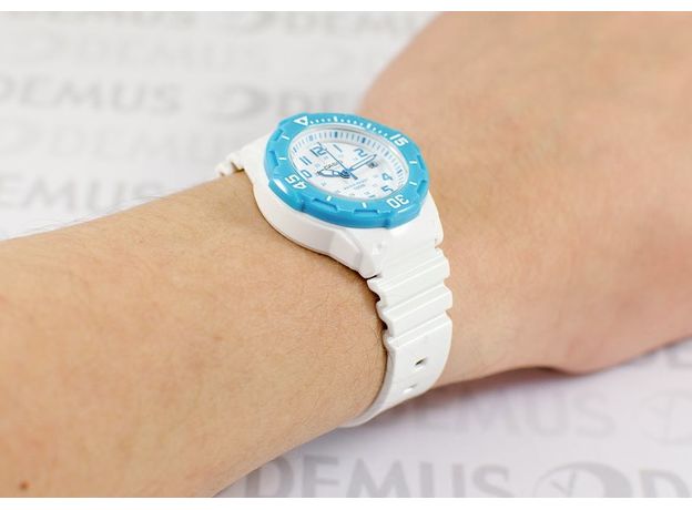 CASIO LRW-200H-2BVEF, фото 3 | Интернет-магазин оригинальных часов и аксессуаров